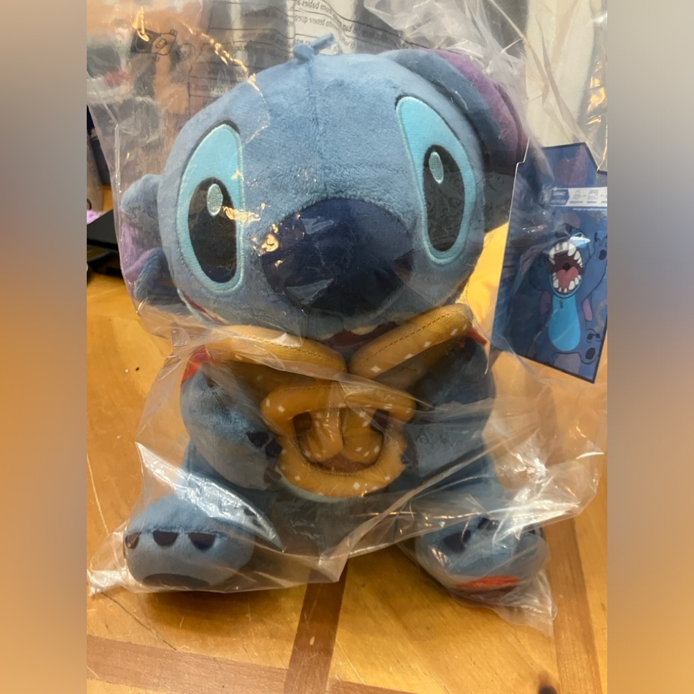 Disney Stitch Pretzel, Limited Edition plush, January 2024, new in bag